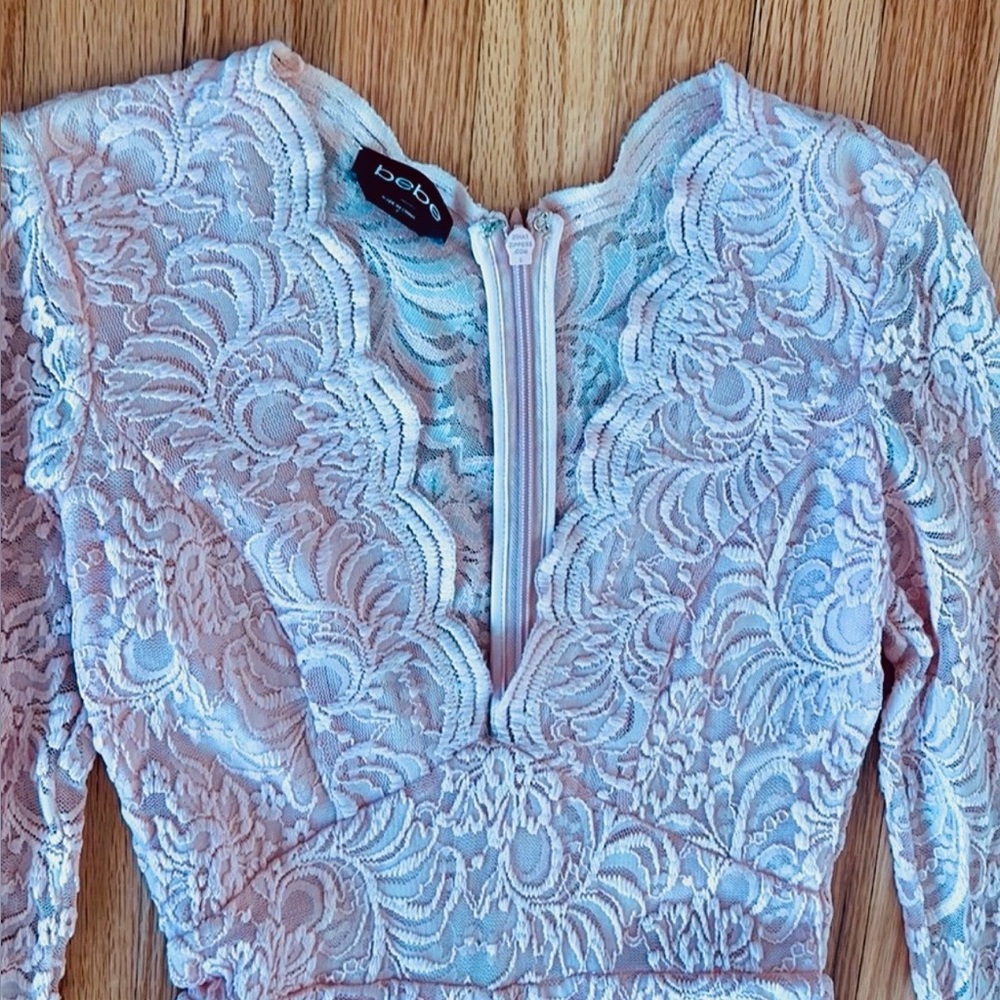 Bebe peach Lace romper size 2 - Picture 3 of 8